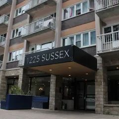 1 room apartment of 53m² in Montreal - Photo 2