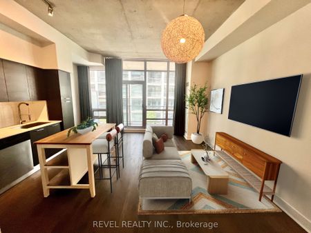 Lofts 399 , #318 - Photo 4