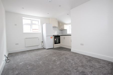 Radcliffe Road, West Bridgford, NG2 5HH - Photo 3