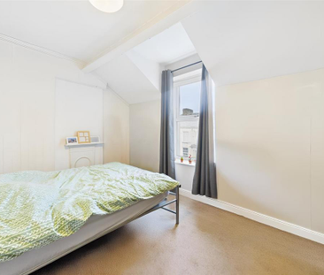 4 bedroom private hall to rent - Photo 5