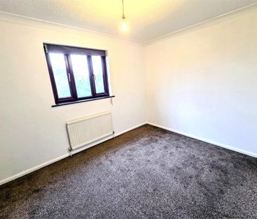 2 bedroom end of terrace house to rent - Photo 4