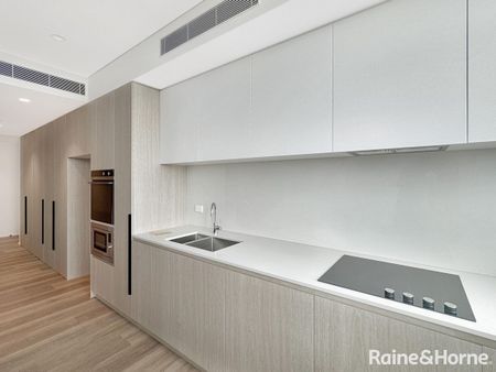 Near New - Furnished Apartment - Photo 4