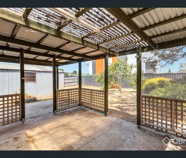 WALK TO PACIFIC FAIR WERRIBEE & MORE - Photo 6