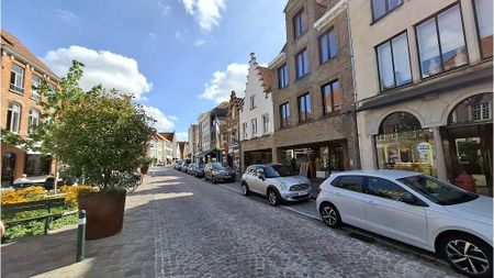 Vernieuwd 2-slaapkamerappartement te huur in Brugge - Photo 2