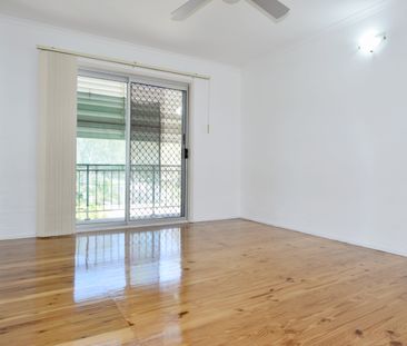 MODERN COMFORT MEETS EVERYDAY CONVENIENCE - WELCOME TO 5/4 LAMINGTO... - Photo 4