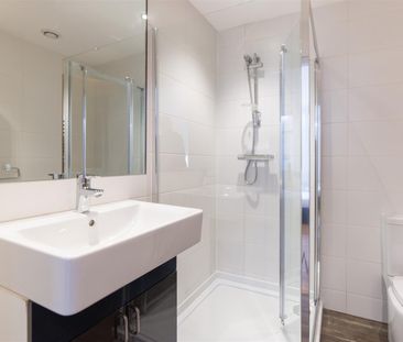 2 bed apartment to rent in Grainger Street, City Centre, NE1 - Photo 3