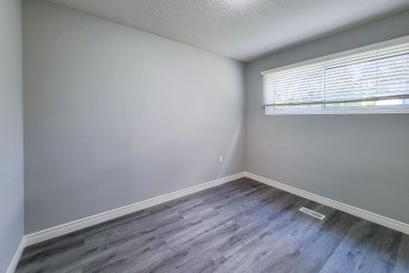 For Lease - 145 West 31 Street Unit# Main, Hamilton, Ontario - Photo 2