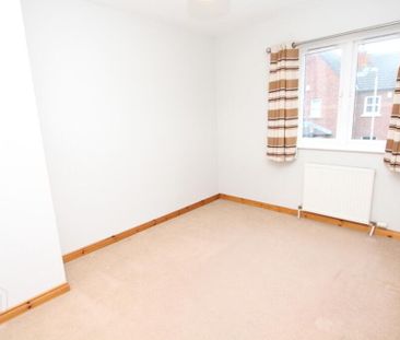 10 Lewis Park, 10 Lewis Park, Belfast, BT4 1FE - Photo 3