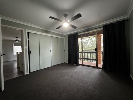 127 Aries Way Elermore Vale NSW - Photo 3