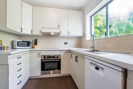 2/666 Kingsford Smith Drive, Hamilton QLD 4007 - Apartment For Rent | Domain - Photo 5