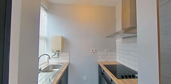 Groovy Towers, Leicester Road, Loughborough, LE11 - Photo 2