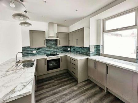 Shellfield Road, Southport, PR9 - Photo 3
