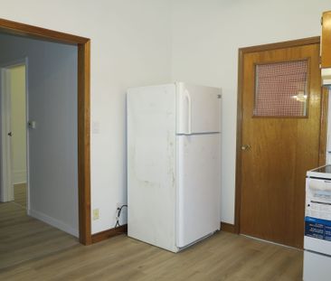 For Lease - 129 Walnut Street, London North, Ontario - Photo 3
