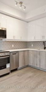 Brand New Unit in Cozy Oakville - Photo 4