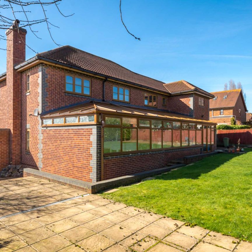 Price £2,800 pcm - Available 01/12/2025 - Unfurnished - Photo 1