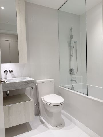 For Lease - 11 Yorkville Avenue Unit# 2107, Toronto, Ontario - Photo 4
