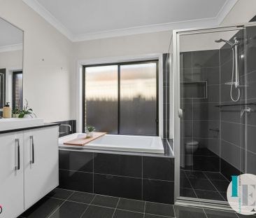 14 Wholahan Ave, Horsley - Photo 4