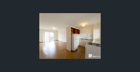 COSY ABODE CLOSE TO AMENITIES! - Photo 3