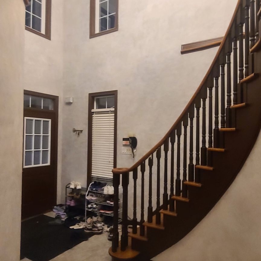 For Lease - 3120 Velmar Drive, Mississauga, Ontario - Photo 1