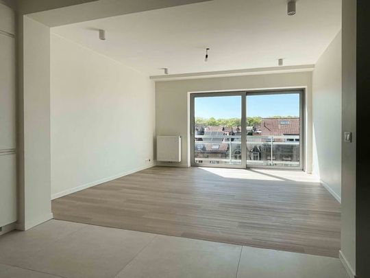 Appartement te huur - Photo 1