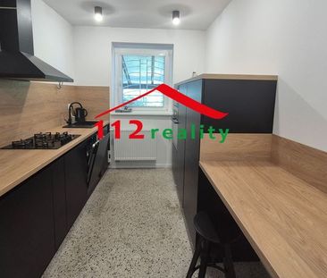 Klimatizovaný 5 izbový rodinný dom , 3 kúpeľňe, hneď pri obchodnom ... - Photo 3