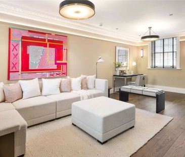 A beautifully re-developed five-bedroom townhouse on Lonsdale Road - Photo 2
