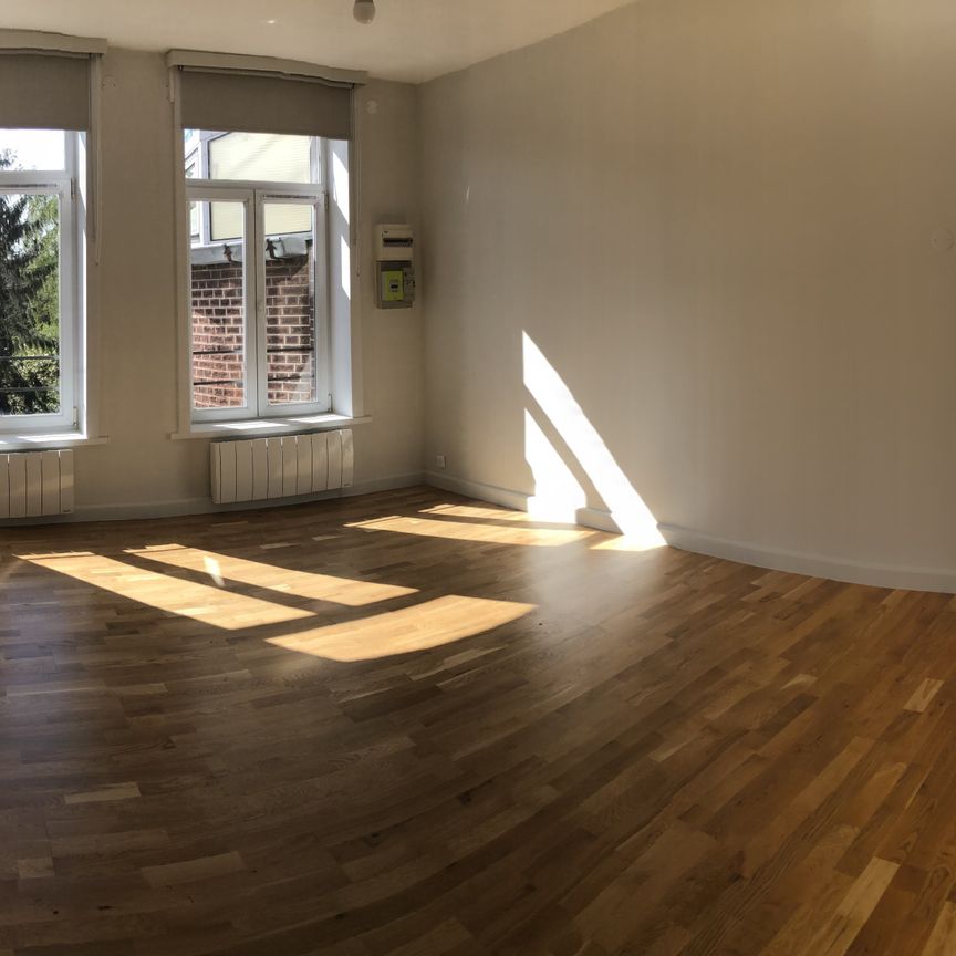 Location Appartement 1 pièce 35m² HALLUIN 59250 - Photo 1