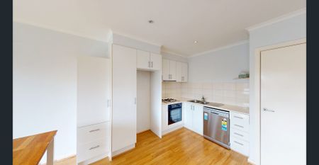 Lifestyle, Light and Location in One Complete Package - Photo 4