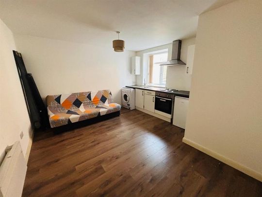 1 bedroom flat to rent - Photo 1
