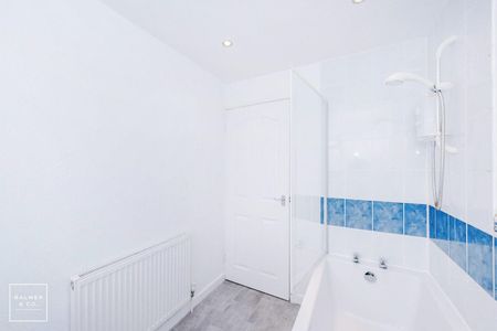 Brindlehurst Drive, Tyldesley, M29 - Photo 2