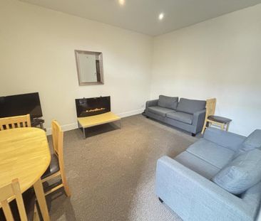 4 bedroom house to rent - Photo 1