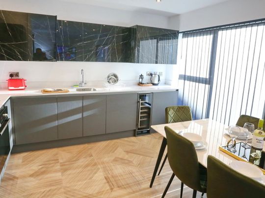 2 Bed Flat, Blackfriars Road, M3 - Photo 1