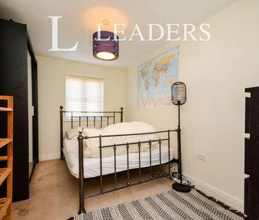 School Lane, Great Leighs, Chelmsford, Essex, CM3 - Photo 1