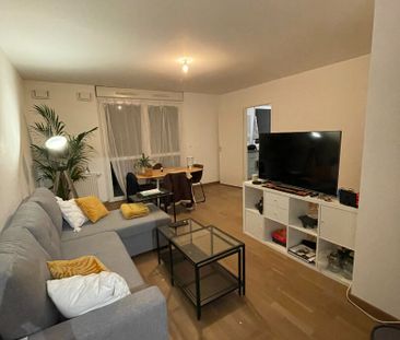 Location Appartement 3 pièces 67m² - Photo 2