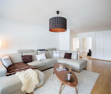 Bright, spacious 4.5-room apartment in a quiet location - Photo 1