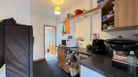 2 bedroom townhouse to rent - Photo 2