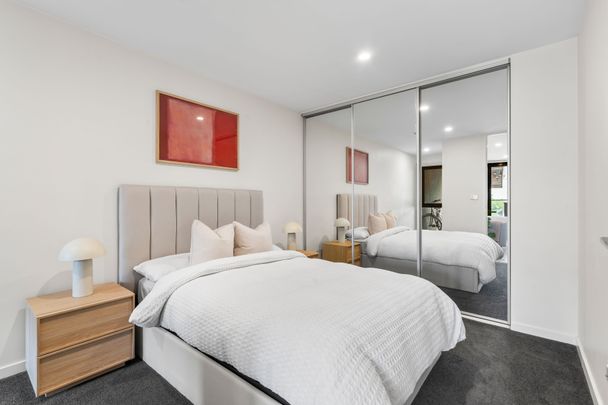 Live in the Heart of Southbank - Photo 1