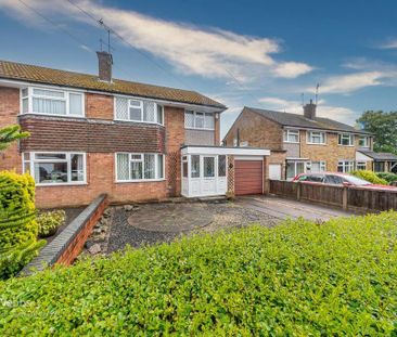 3 bedroom semi-detached house to rent - Photo 5