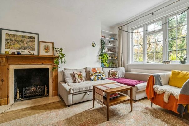 Partingdale Lane, NW7, London - Photo 1