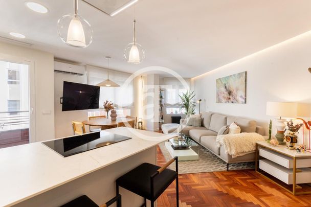 Piso de alquiler en Calle de Alenza, 3, Ríos Rosas - Nuevos Ministerios - Photo 1