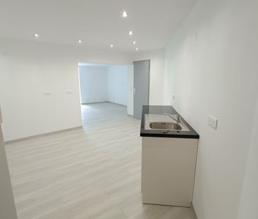 Un appartement en rez-de-chaussée - ANICHE - Photo 6