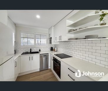 1/9 Waratah Avenue, Biggera Waters, Qld 4216 - Photo 2