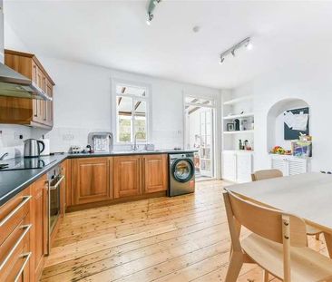 Edna Road, Raynes, SW20 - Photo 4