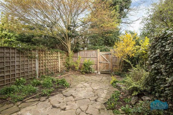 3 bedroom terraced house to rent - Photo 1