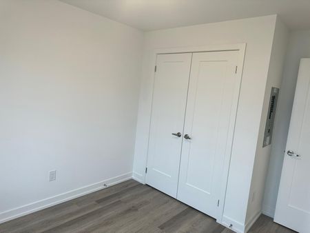 For Lease - 4263 FOURTH Avenue Unit# 422, Niagara Falls, Ontario - Photo 3