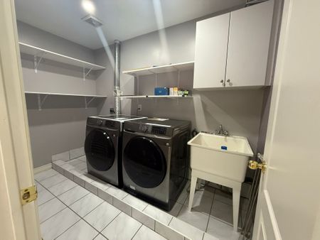 For Lease - 9 Joseph Street, Brampton, Ontario - Photo 2