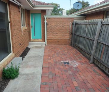 1/31 Mcnamara Avenue, Airport West VIC 3042 - Photo 3