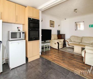 House share to rent - Photo 6