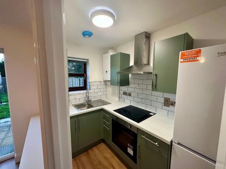 1 bedroom flat to rent - Photo 2