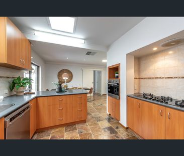 4 Hurley Way, Hillarys, WA 6025 - Photo 6